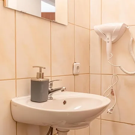 Economy City Living 1Br Apt In Great Location Vienna Exterior photo