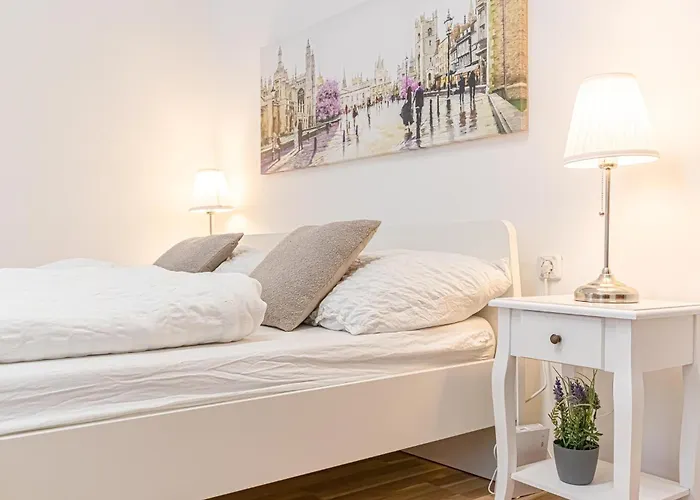 Economy City Living 1Br Apt In Great Location